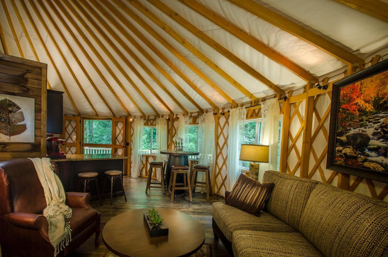 Spring Ridge Luxury Yurt - Creekside Glamping With Private Hot Tub Villa Topton Exterior foto